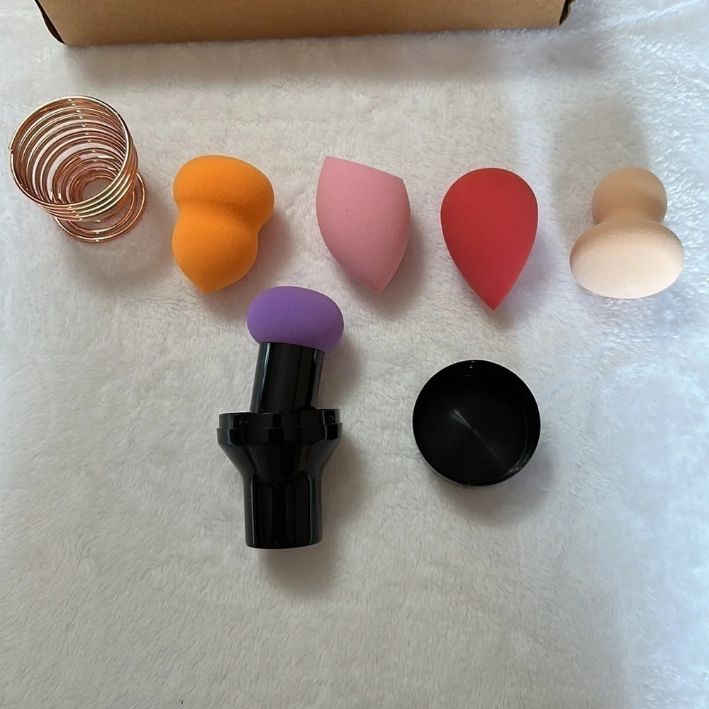 Makeup Sponge Set With Holder 6 Pieces New